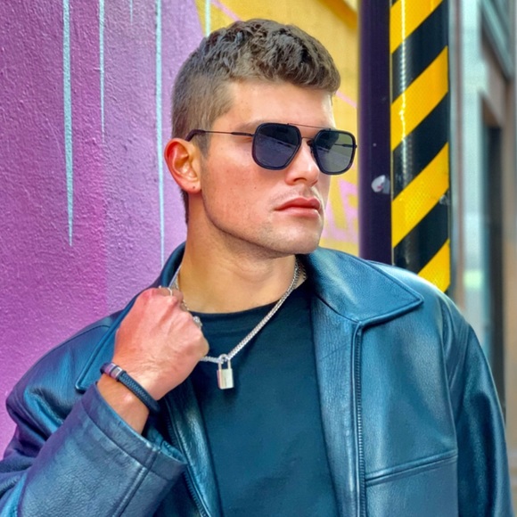 Louis Vuitton Authentic Lock - Picture 8 of 10